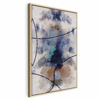 Reverie texture vertical – naturfärgad ram. Blå och turkosa färgskiftningar möter tunna svarta bågar och beige partier på en ljus bakgrund.