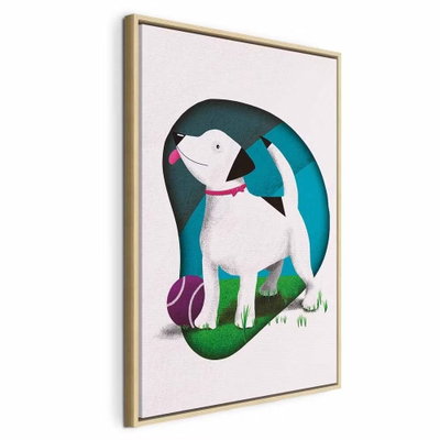 Dog and ball vertical – naturfärgad ram. En vit hund med röda detaljer står vid en rosa boll framför ett mörkt turkost, ovalt fält.