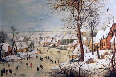 Pieter bruegel the elder – motivvy. Små gestalter rör sig på isen i en snötäckt by med kala träd och hus under en blågrå himmel.