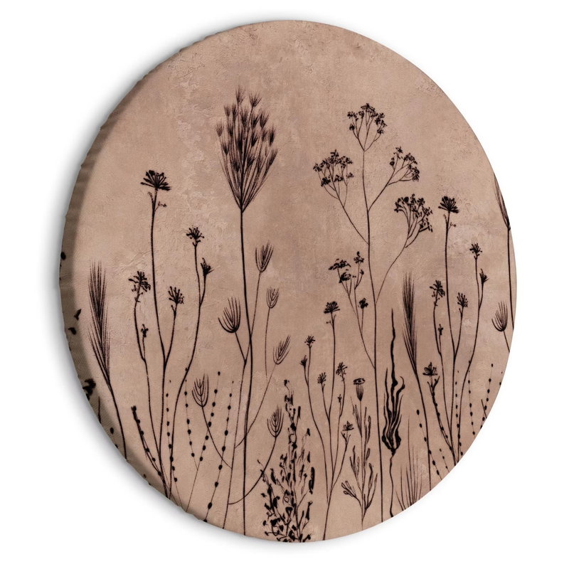 Rund motivvy för Wildflowers: Tunna mörka stjälkar, fröställningar och små blommor avtecknar sig mot en varm beige bakgrund.