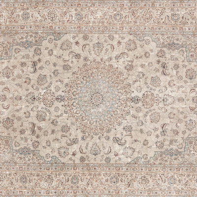 Kvadratisk motivförlaga för Sand carpet: Små ornament och blomliknande former bildar ett mattinspirerat mönster i sand, grått och dämpat rosa.