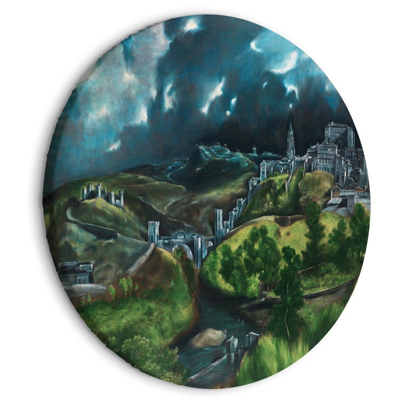 Rund motivvy för El greco - view of toledo: En stad med torn och täta hus ligger ovanför gröna sluttningar under en dramatisk molnhimmel.