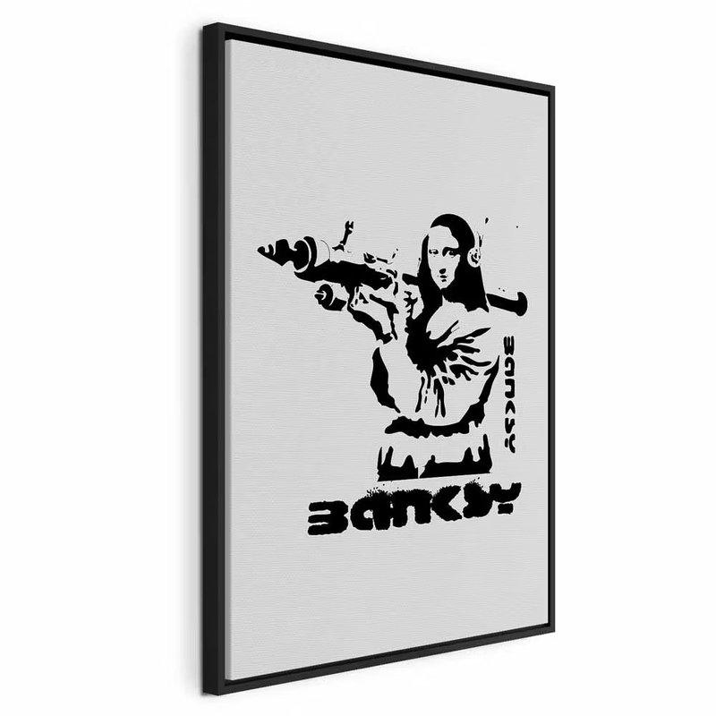 Contrast duel banksy on – svart ram. En svartvit figur riktar ett långt föremål åt sidan ovanför kraftig, tryckt typografi på ljusgrå botten.