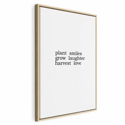 Harvest of love vertical – naturfärgad ram. Orden plant smiles grow laughter harvest love står med liten svart text på en stor vit bildyta.