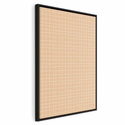 Waving lines creamy grid on – svart ram. Tunna crèmefärgade linjer bildar ett mjukt böjt rutnät på en varm botten i ockra och persika.