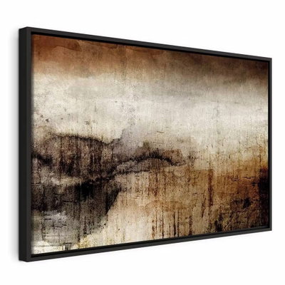 Damp colors wide – svart ram. Mörkbruna och svarta färgskikt möter en ljus beige mittzon och tunna lodräta spår.