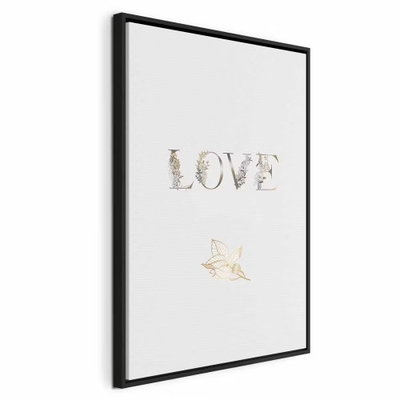 Love is strength vertical – svart ram. Ordet LOVE återges med ljusa, mönstrade bokstäver och en liten guldfärgad detalj på vit botten.