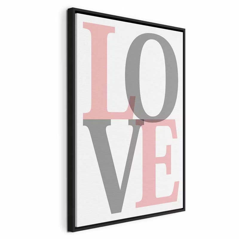 Grey love vertical – svart ram. Stora bokstäver i rosa och grått bildar ordet LOVE i två rader på vit botten.