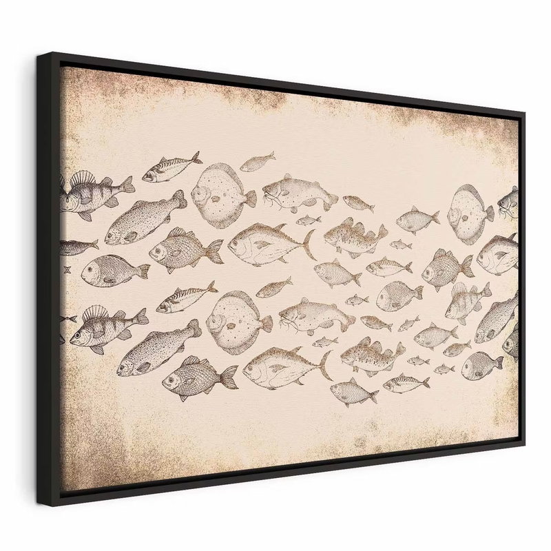 Subtle fish – svart ram. Många små fiskkonturer bildar ett stim på en ljus, beige bakgrund med ett åldrat pappersuttryck.