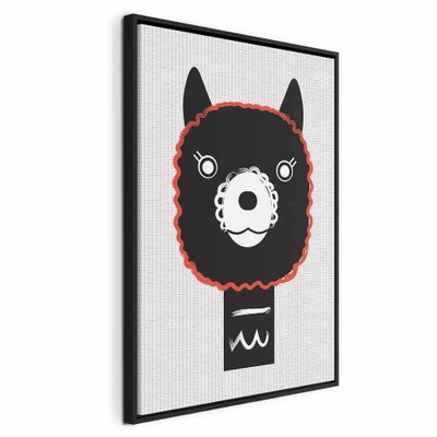 Decorative alpaca vertical – svart ram. Ett stiliserat svart djurhuvud med spetsiga öron, vit nos och röd kant återges mot ljusgrått.