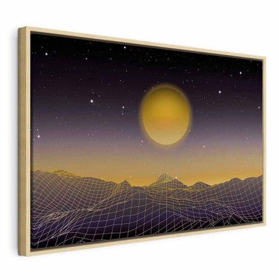 Futuristic landscape wide – naturfärgad ram. Ett gult rutnätslandskap sträcker sig mot en stor gul planet under en mörkgrå stjärnhimmel.