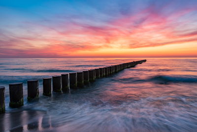 Ljuddämpande tavla - The baltic sea with wooden