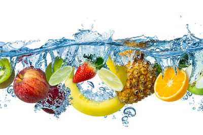 Ljuddämpande tavla - Fresh fruit in the water