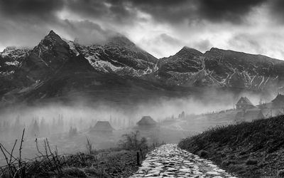 Ljuddämpande tavla - Hala gasienicowa in black