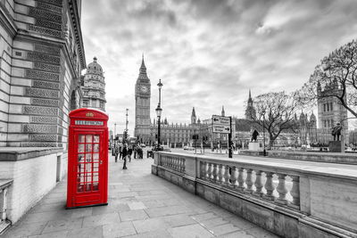 Ljuddämpande tavla - Red London telephone booth 3d