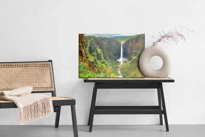 Ljuddämpande tavla - A majestic waterfall