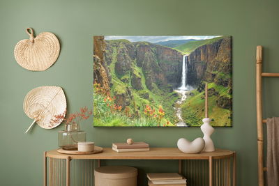 Ljuddämpande tavla - A majestic waterfall