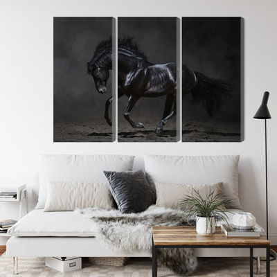 Ljuddämpande tavla - Black horse at a gallop