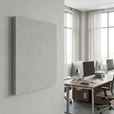 SilentDirect Wall Square beige ljudabsorbent monterad på vägg i kontorsmiljö