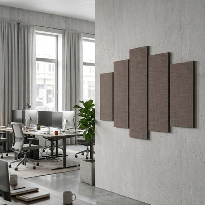 SilentDirect Wall 5-Parts Two brun ljudabsorbent monterad på vägg i kontorsmiljö