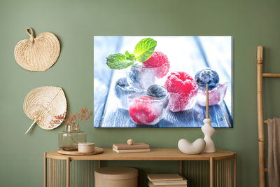 Ljuddämpande tavla - Forest fruits in ice