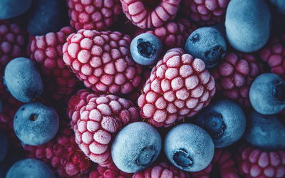 Ljuddämpande tavla - Frozen blueberries