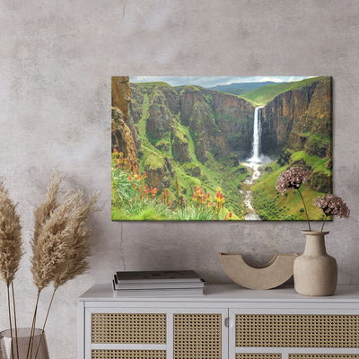 Ljuddämpande tavla - A majestic waterfall