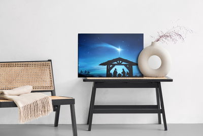 Ljuddämpande tavla - Holy family in a stable