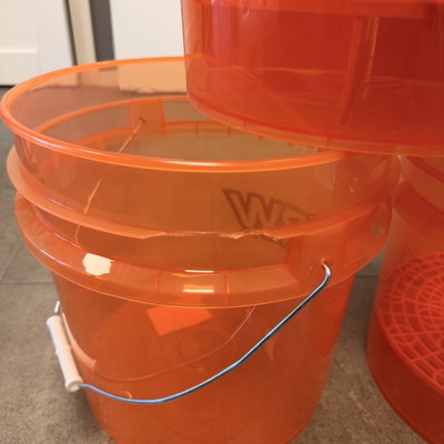 Skadade Tvätthink 16L med grit guard