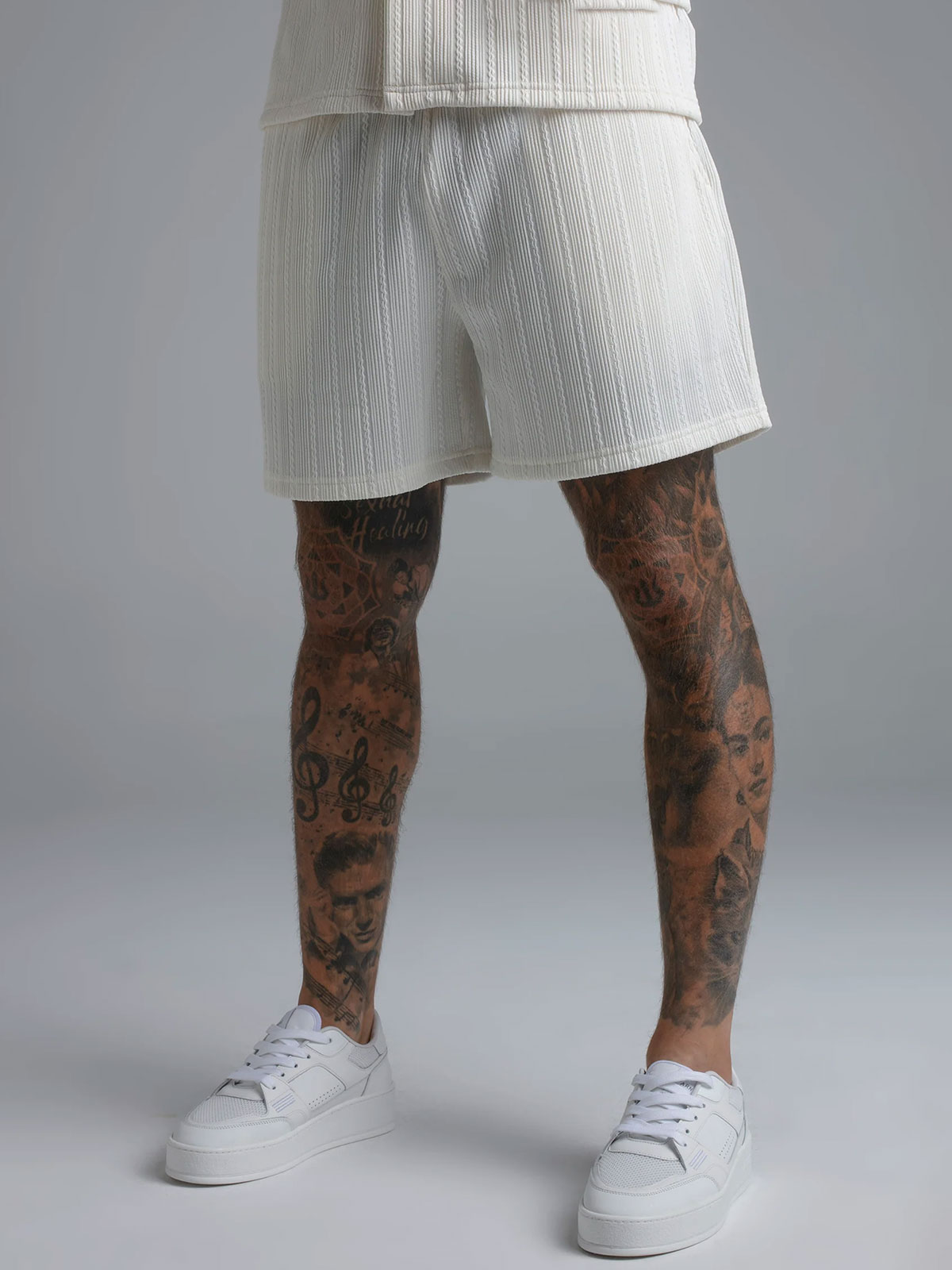 Ecru Textured Shorts (XL)