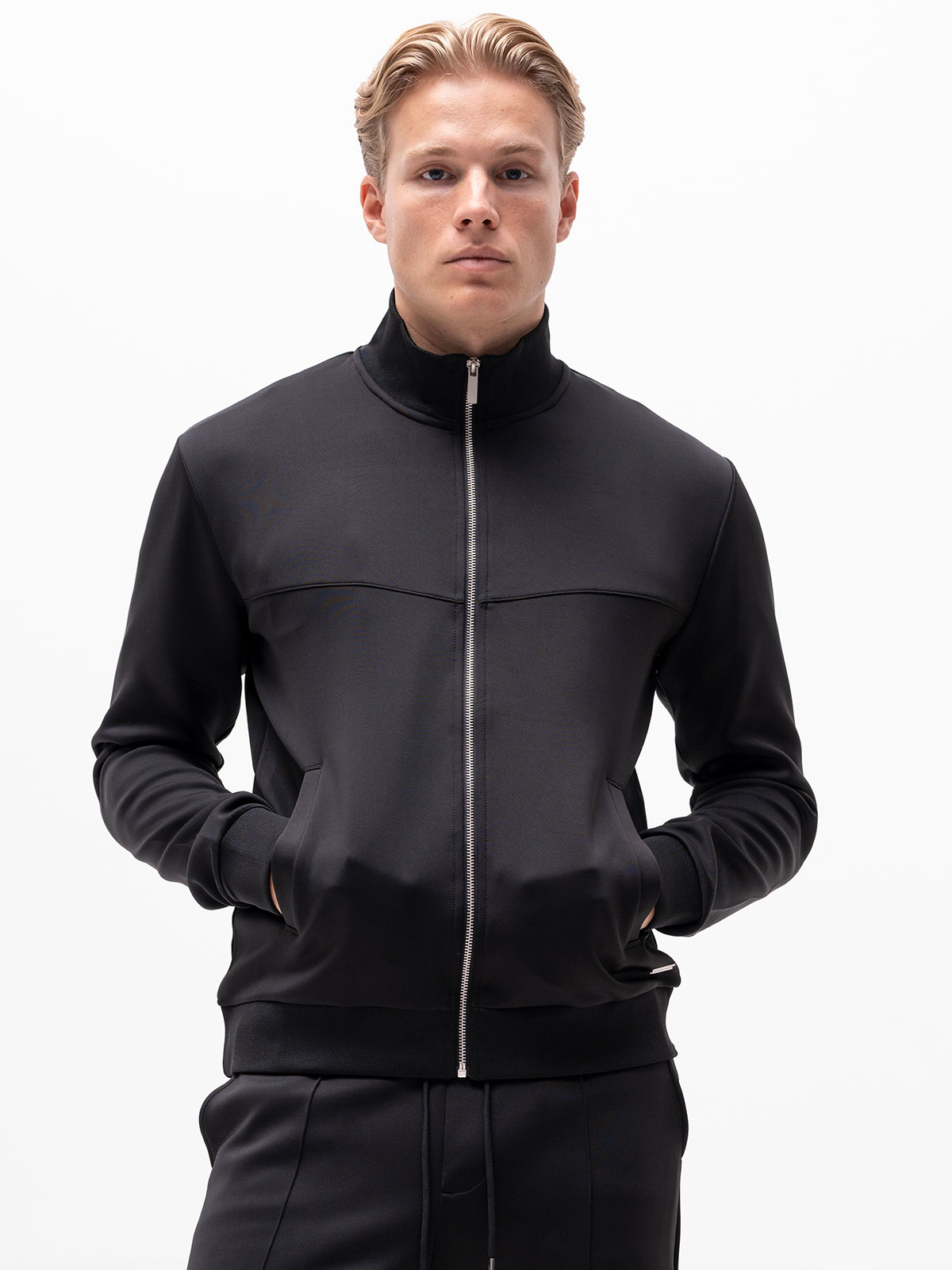 Akino Track Jacket Black (S)