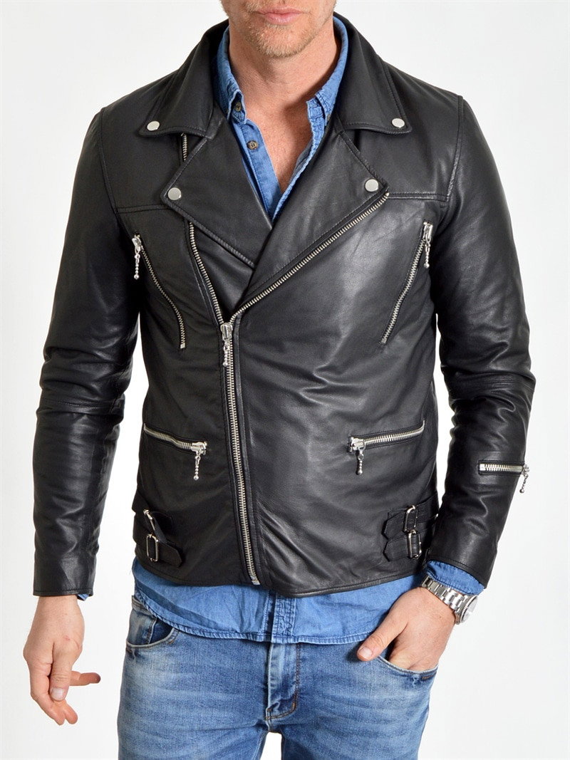 Vinnie Black 2.0 (42/S)