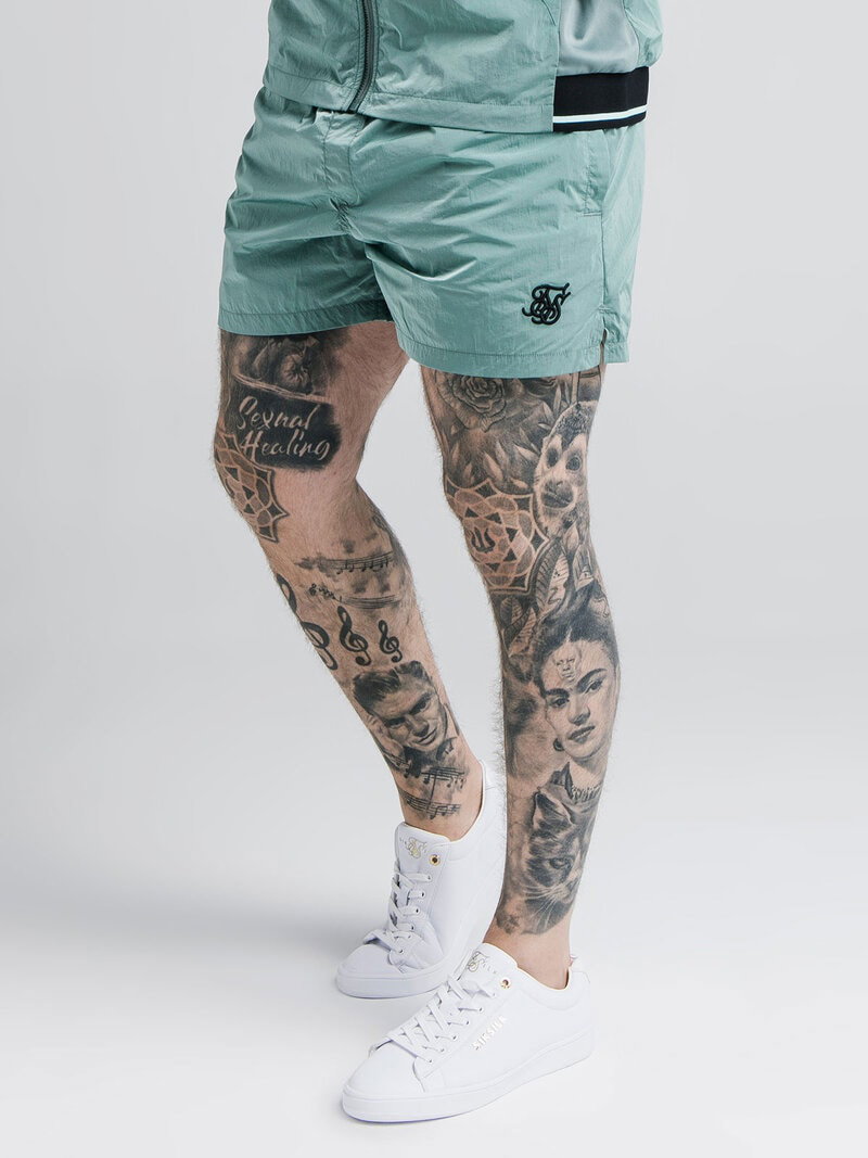 Adapt Crushed Nylon Shorts Pacific (S)