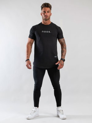 Mid Scoop Tee Black