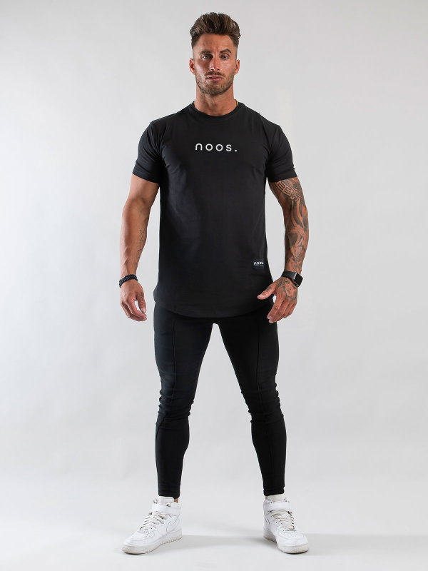 Mid Scoop Tee Black