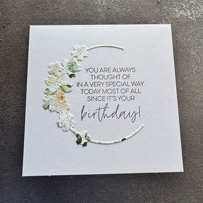 Simple and Basic die "Flower Wreath - Halfcircle"
