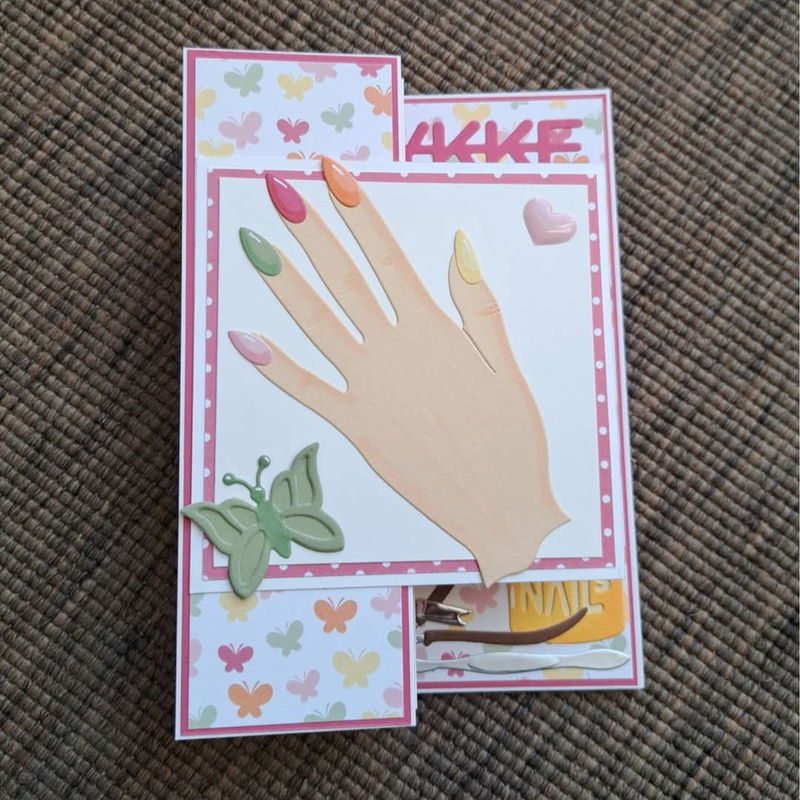 BY Lene Dies "Fingernails"