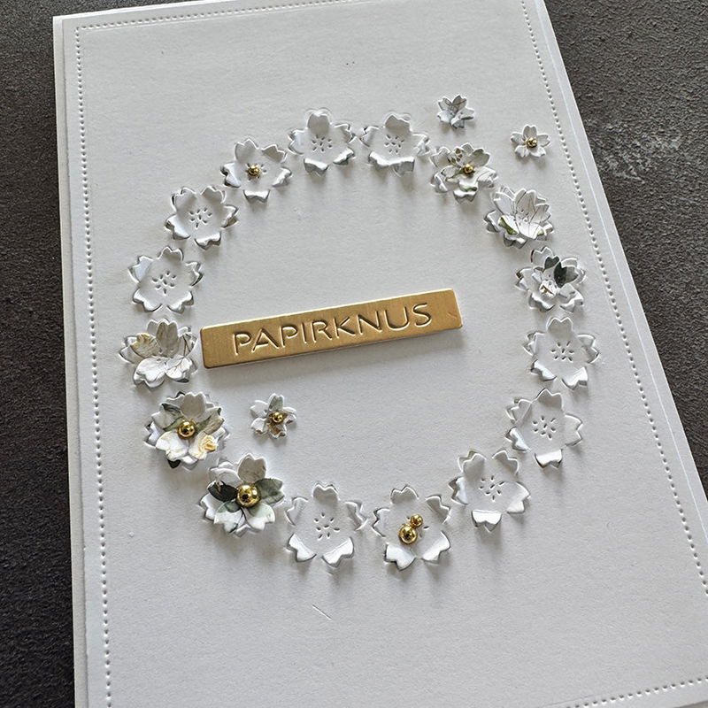Simple and Basic die "Flower Wreath"