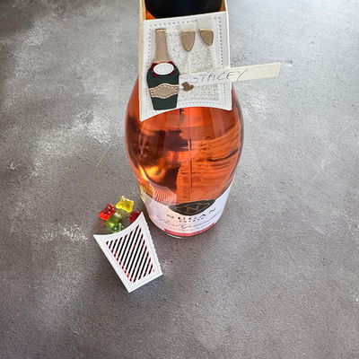 Simple and Basic die "Bottle Cape"