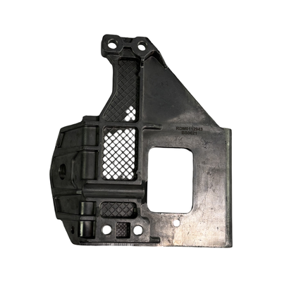 Etummainen moottorikiinnike Ligier-mopoautoihin (Nova)