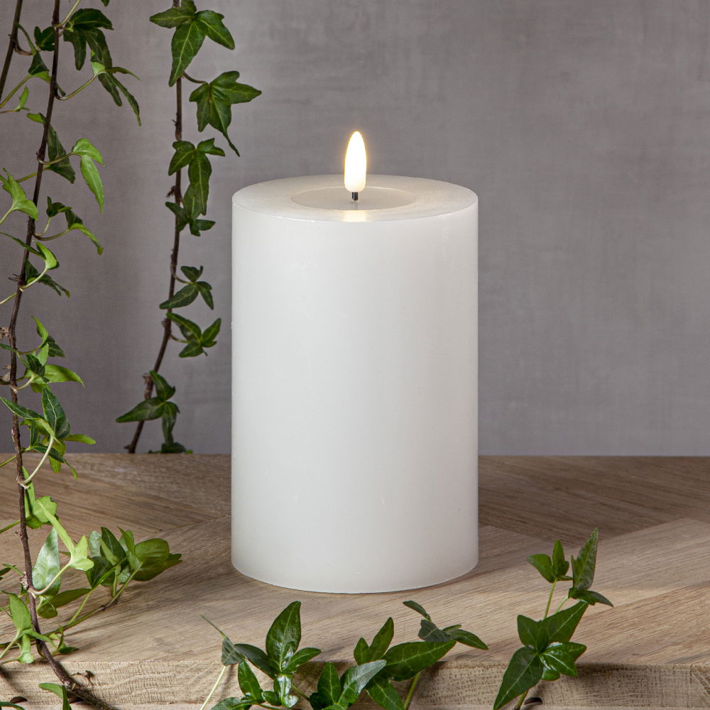 Blockljus Flamme Flow BIG Vit 17,5cm Blockljus Flamme Flow BIG Vit 17,5cm