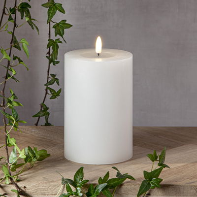 Blockljus Flamme Flow BIG Vit 17,5cm Blockljus Flamme Flow BIG Vit 17,5cm
