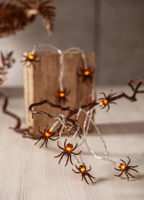 Ljusslinga Spindlar 140cm