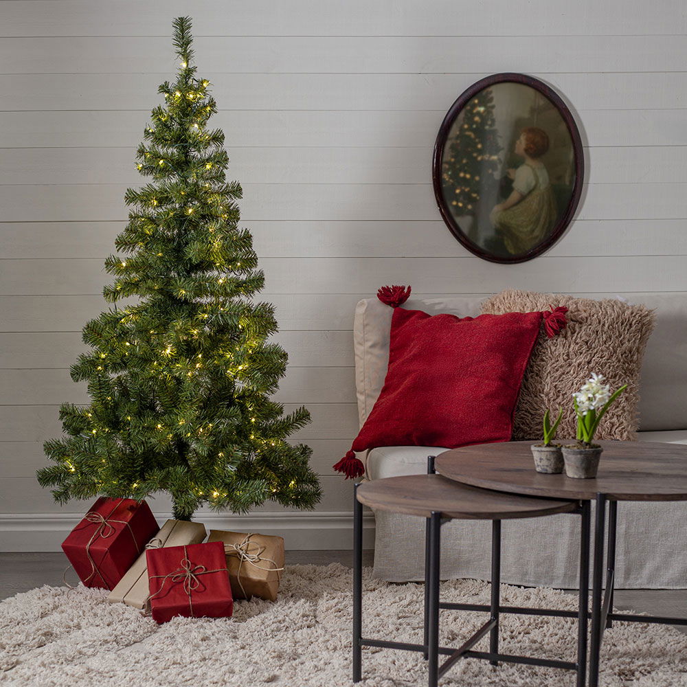 Julgran Ottawa med LED 150cm Julgran Ottawa med LED 150cm