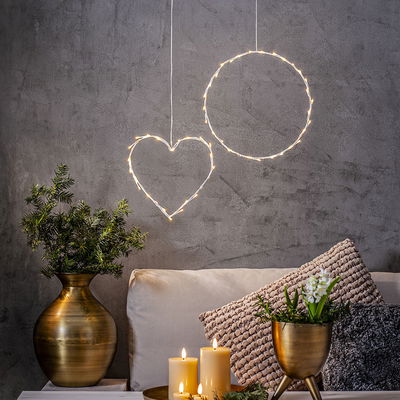 Hängande vitt hjärta Crispy