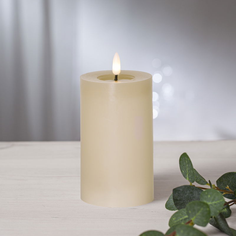 Blockljus Flamme Flow Beige 15cm Blockljus Flamme Flow Beige 15cm
