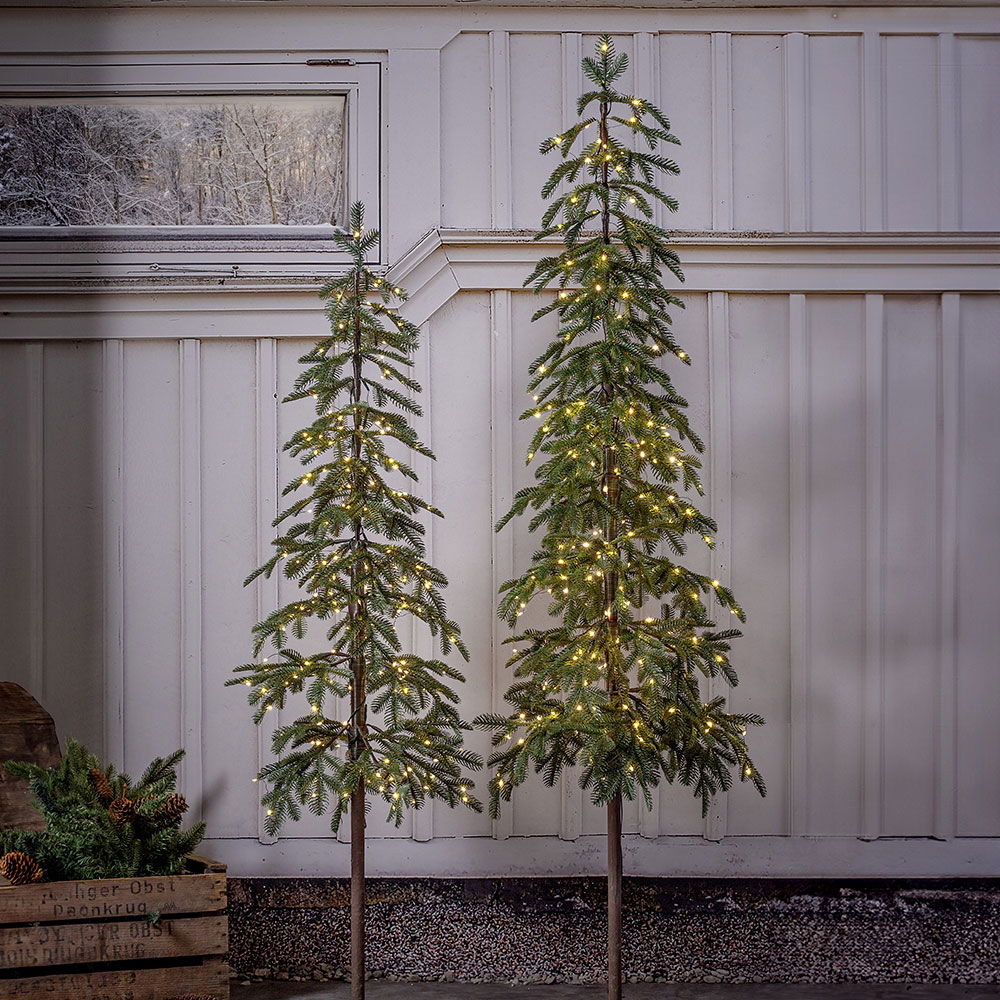 Julgran Grantorp med LED 150cm Julgran Grantorp med LED 150cm