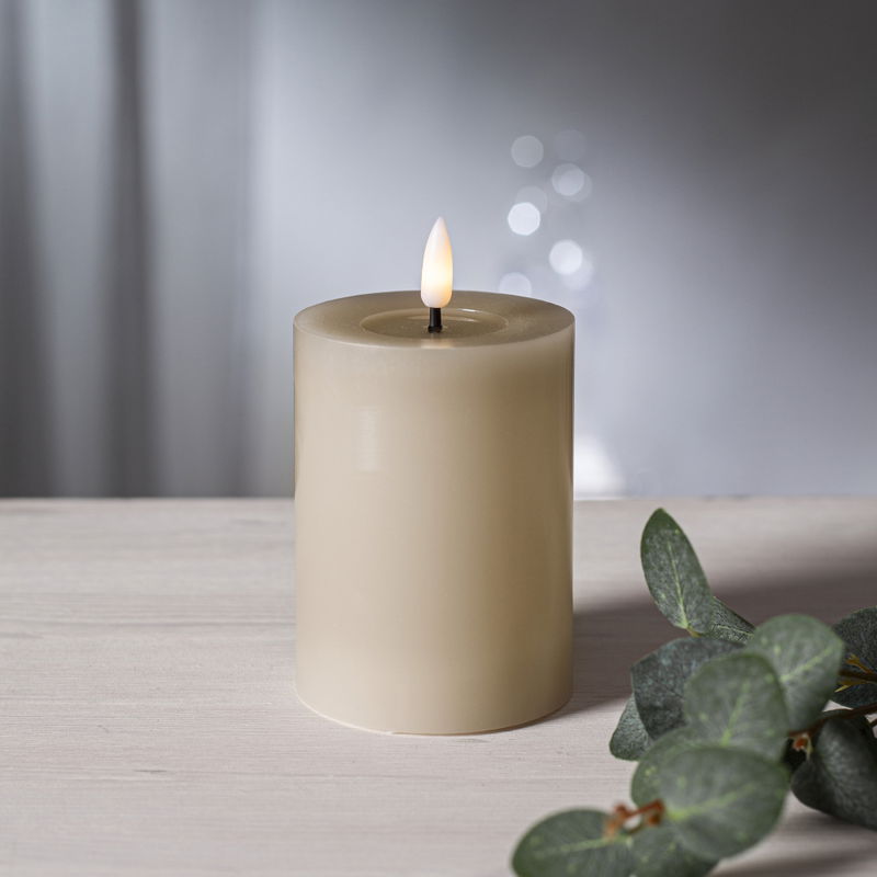 Blockljus Flamme Flow Beige 12,5cm Blockljus Flamme Flow Beige 12,5cm