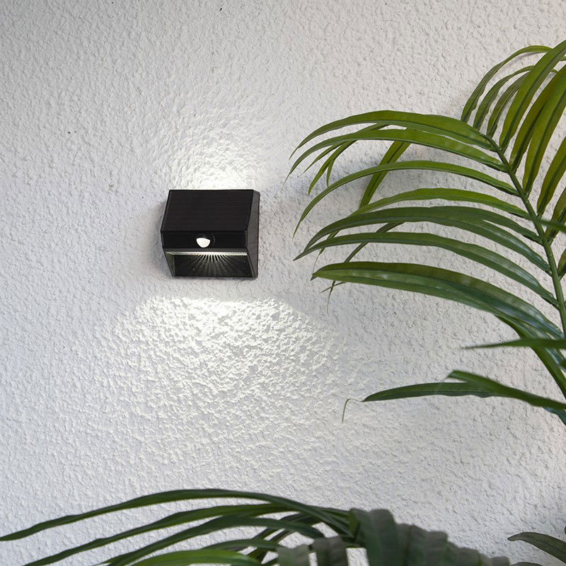 Solcells Vägglykta Wally Filament Solcells Vägglykta Wally Filament