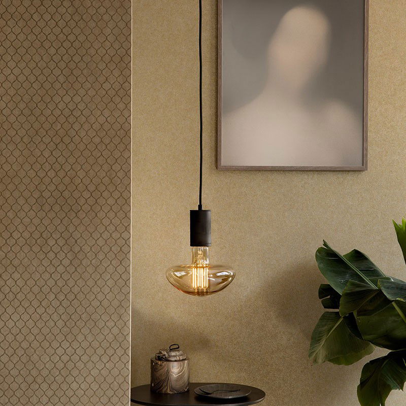 Dimbar Dekorationslampa Calgary Gold LED 6W 600lm E27 Dimbar Dekorationslampa Calgary Gold LED 6W 600lm E27